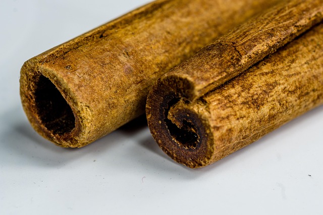 Free Cinnamon The Whole photo and picture