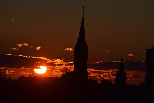 Budapest, Puesta De Sol, Iglesia
