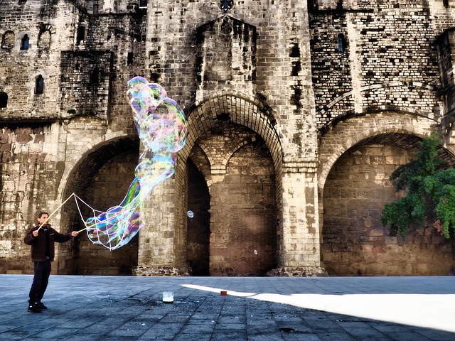 Free Soap Bubbles Artist photo and picture