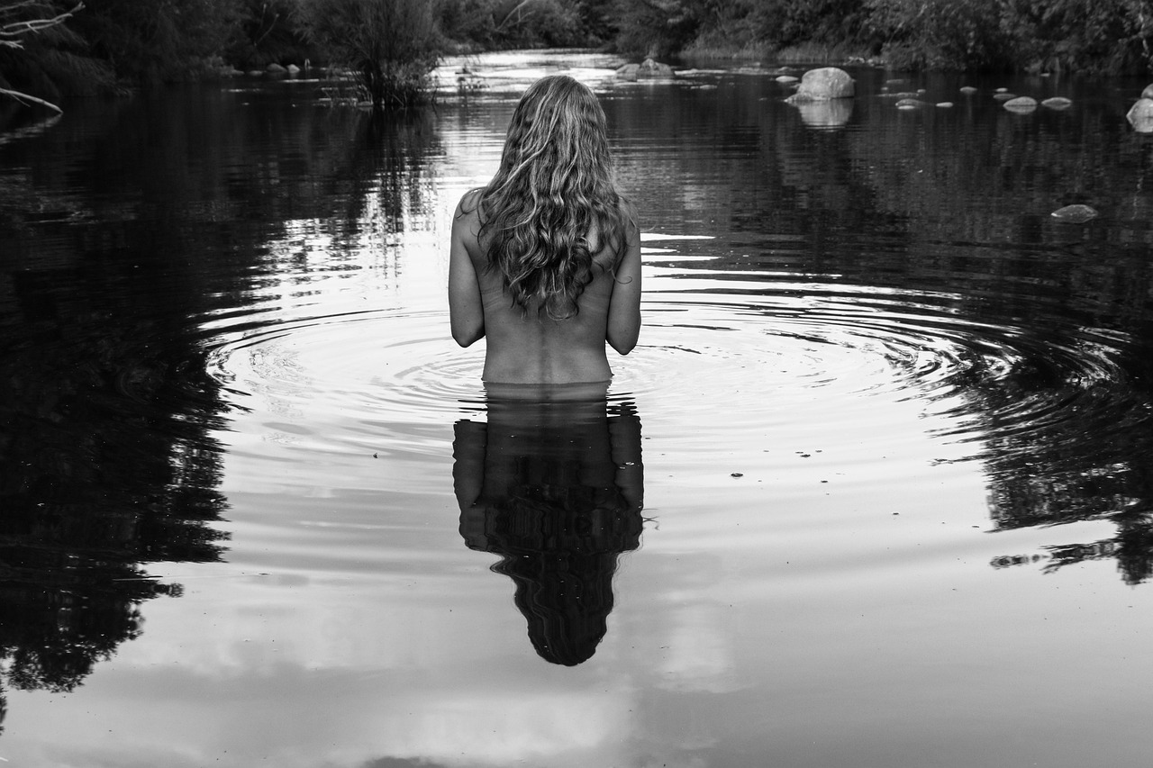 Bnw Nudeimplied Girl - Free photo on Pixabay