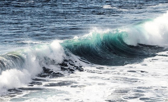 10+ Free Tempest & Sea Photos - Pixabay