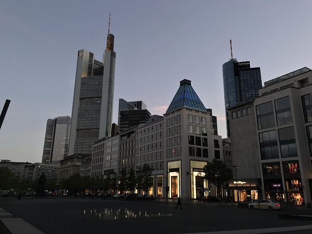 Free Frankfurt City photo and picture