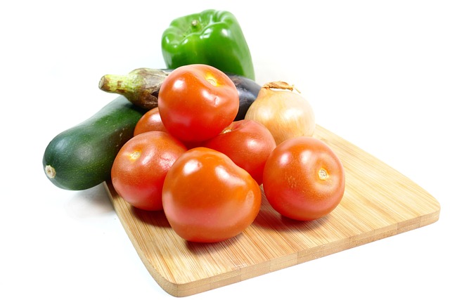 Free Tomato Vegetables photo and picture
