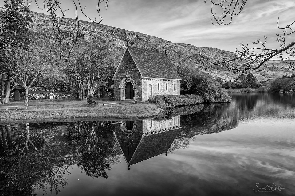 Chapel Reflection B W - Free photo on Pixabay