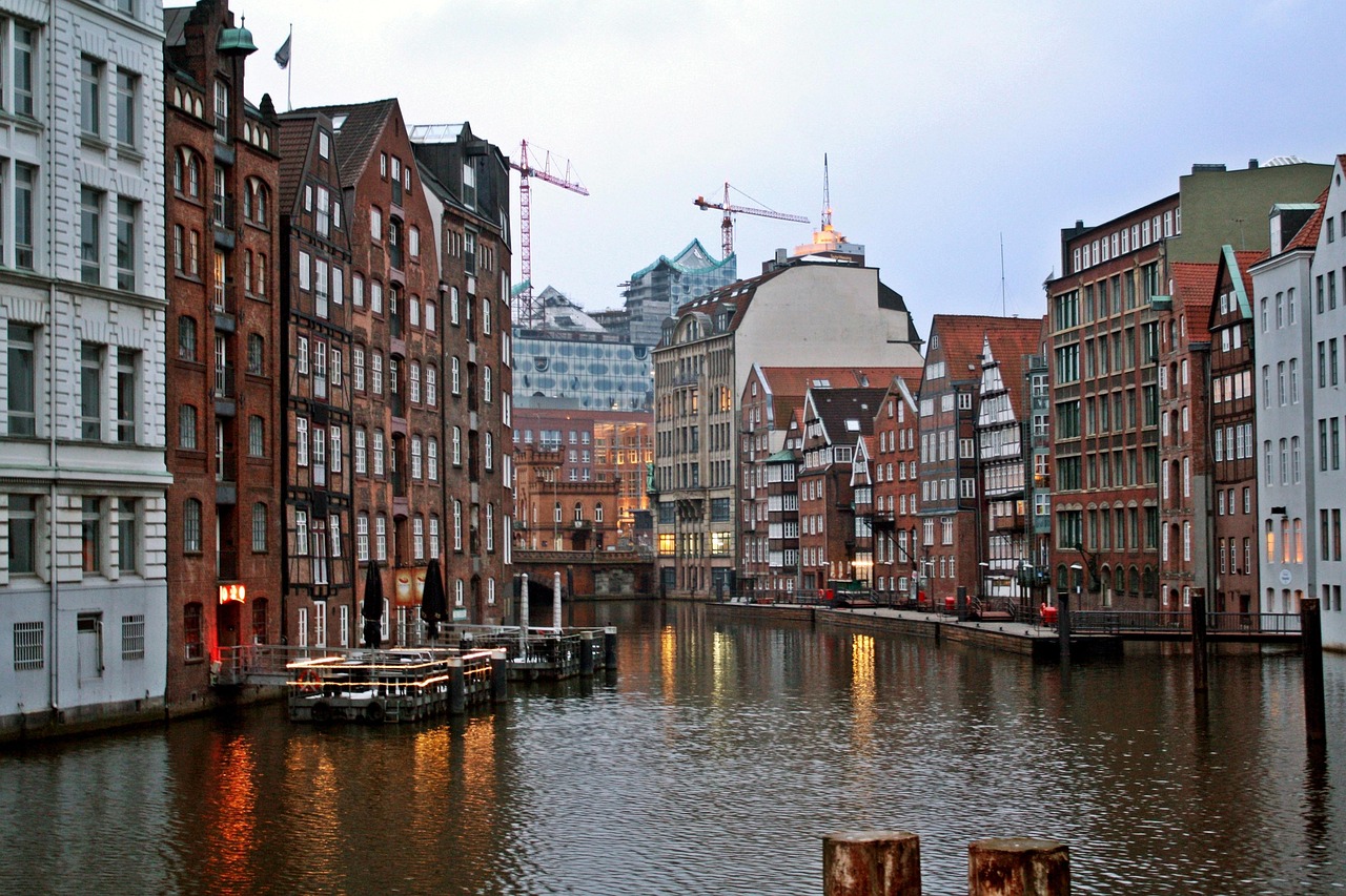 rainy-weather-hamburg-port-fleet-free-photo-on-pixabay-pixabay