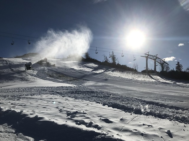 Free Snow Slope photo and picture