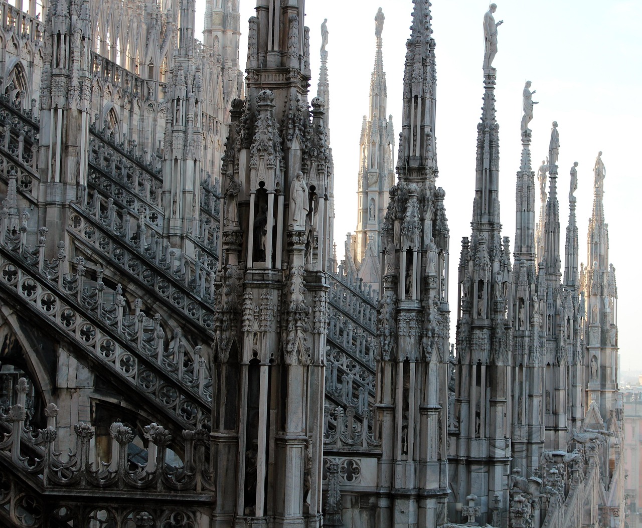 Dom - free online jigsaw puzzle photo