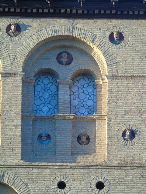 Free Monument Saragossa photo and picture