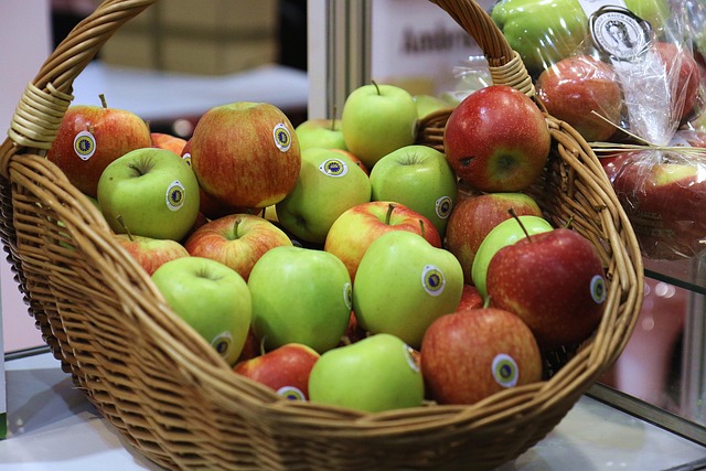 Free Apples The Basket Of Apples photo and picture