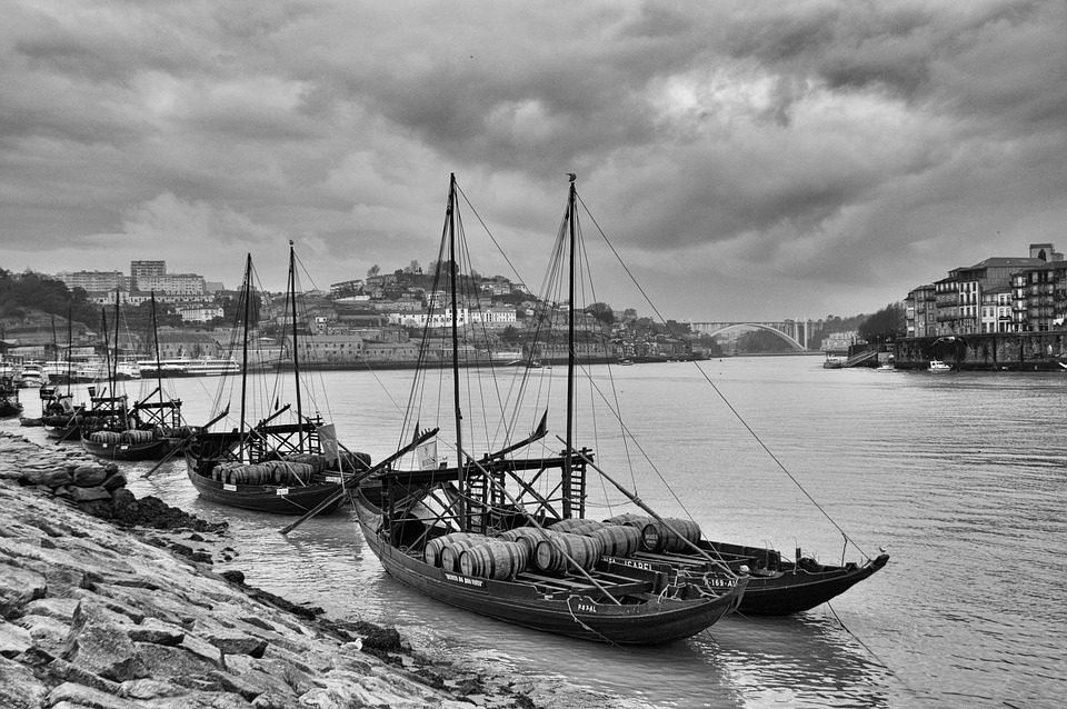 Charming Villages and Stunning Landscapes: A Guide to Day Trips from Porto