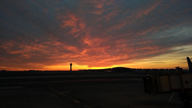 Free Dawn Airport photo and picture
