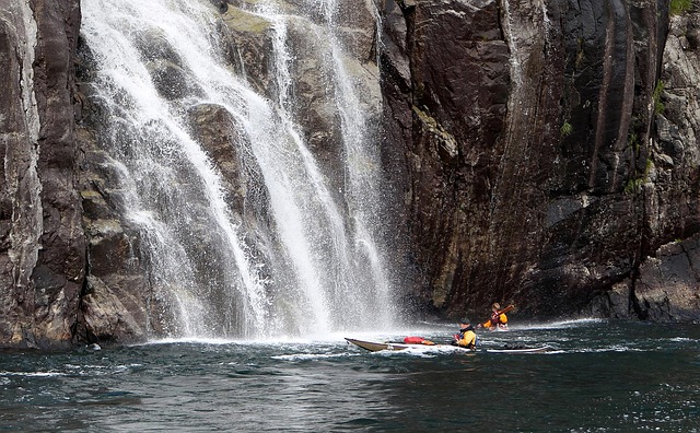 Wasserfall, Kanu, Norwegen, Lysefjord