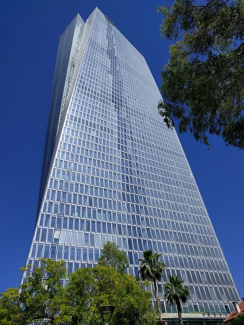 Free Skyscraper Tel Aviv photo and picture