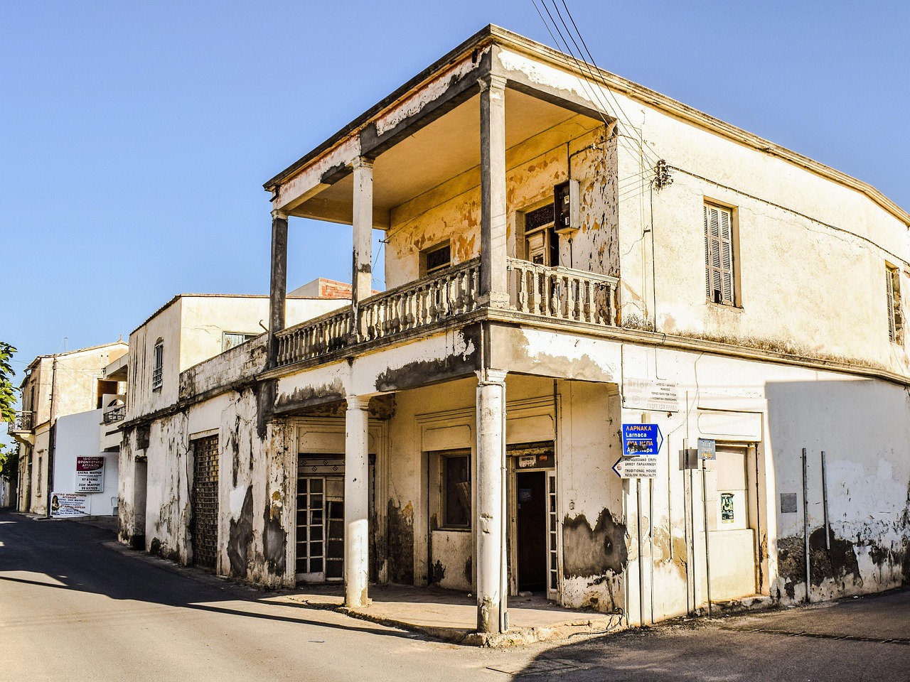 Old House - free online jigsaw puzzle photo