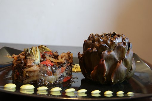 Free Artichokes Plate photo and picture