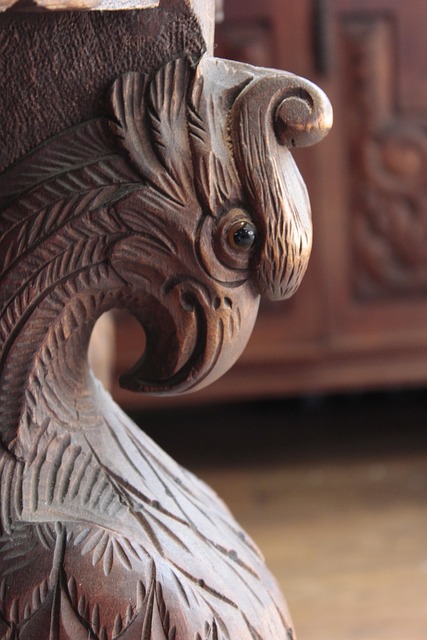 Free Eagle Wood photo and picture