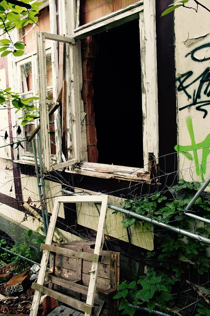 Free Truss Half-Timbered House photo and picture