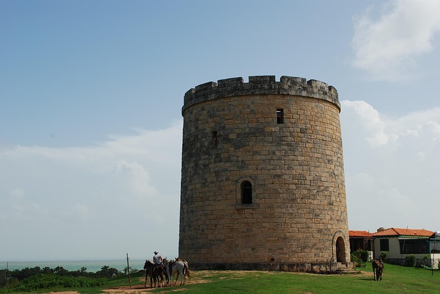 Nieuwigheid, Landschap, Monument