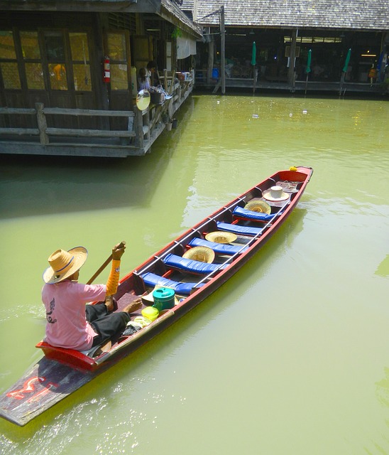 Free Thailand Floating Market photo and picture