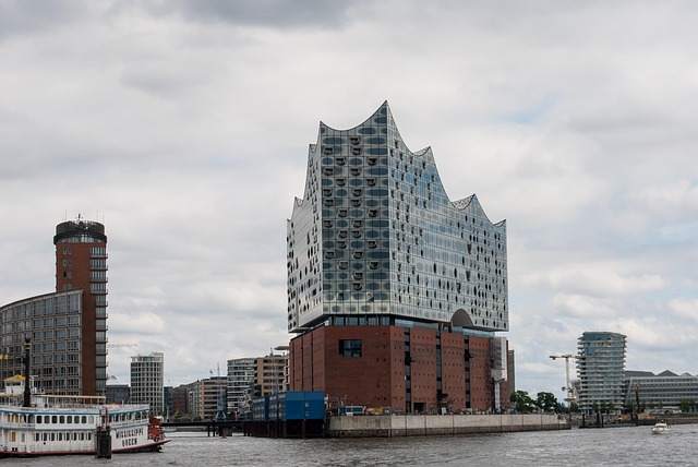 Free Hamburg Port photo and picture