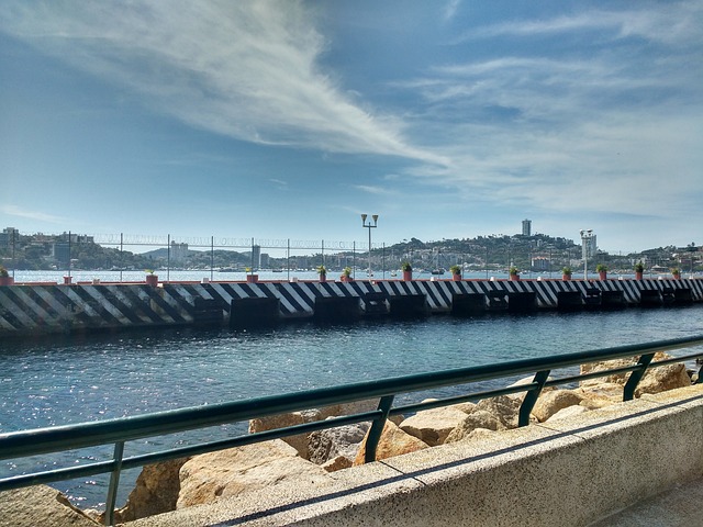 Free Acapulco Jetty photo and picture