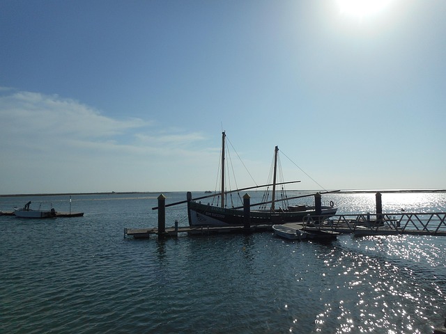 Free Fishing Boat Nature photo and picture
