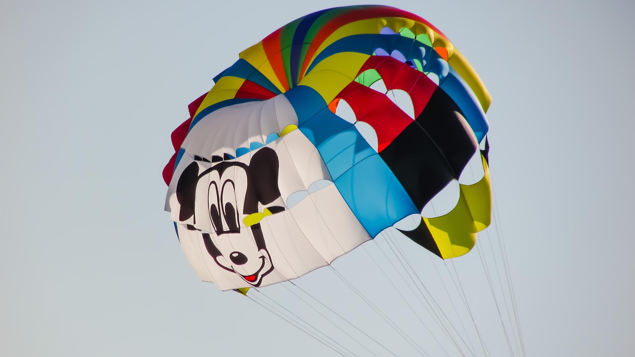 Parachute - free online jigsaw puzzle photo