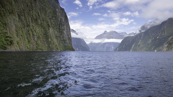 Free Milford Sound New Zealand photo and picture