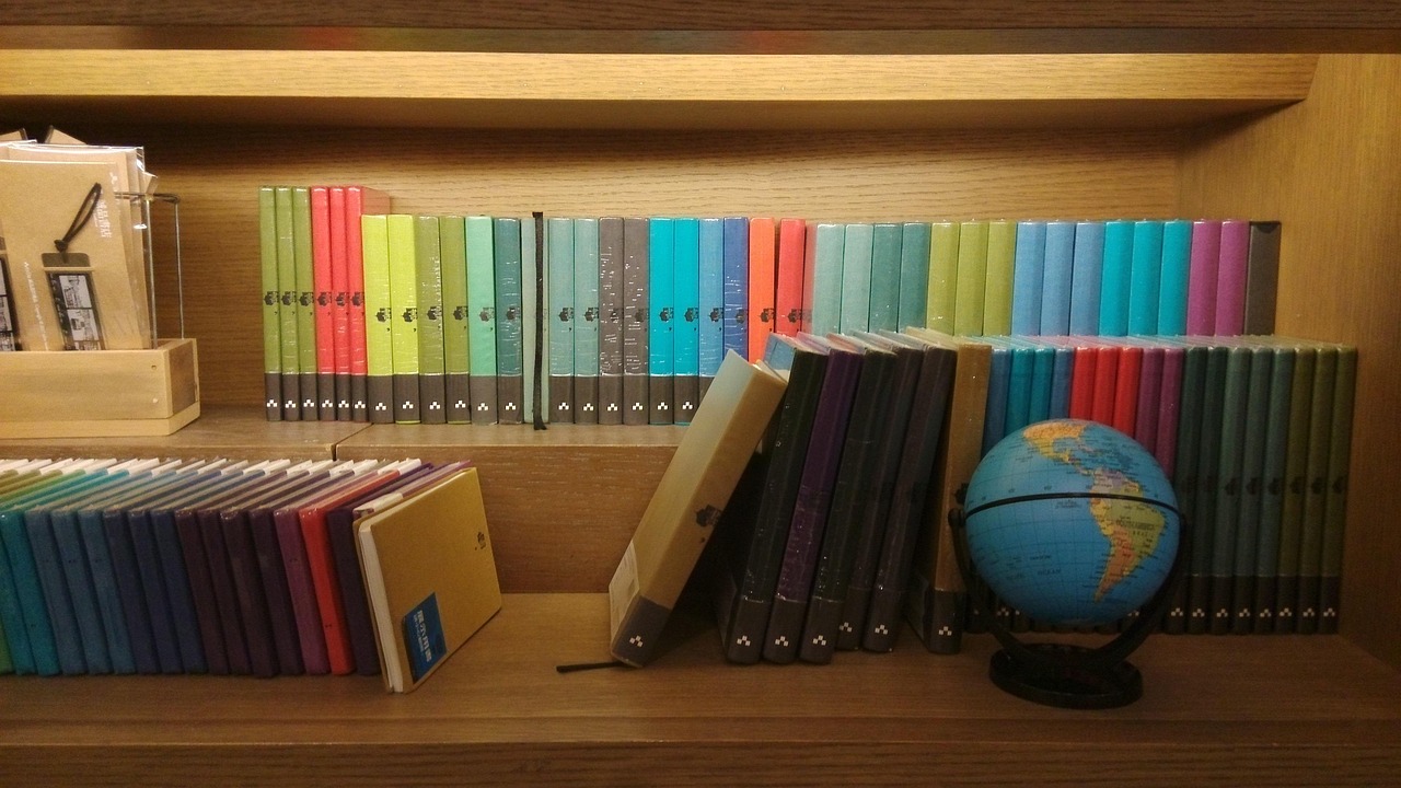 Bookstore Color Globe - Free photo on Pixabay - Pixabay