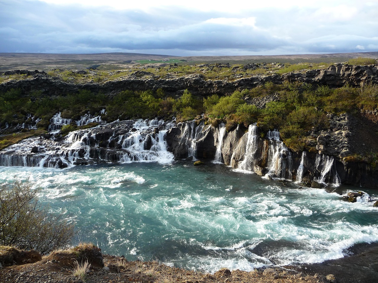 Waterfall - free online jigsaw puzzle photo