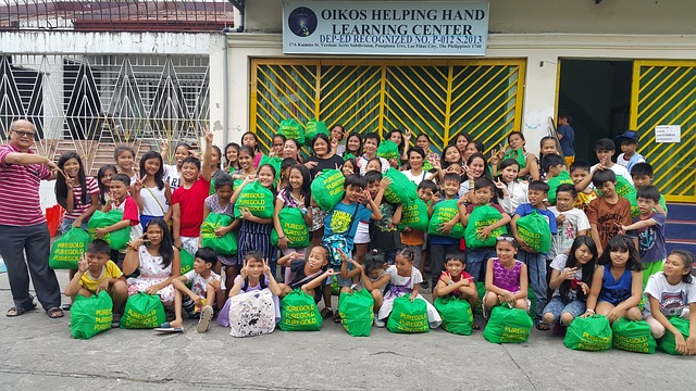 Oikos Mână De Ajutor, Filipine