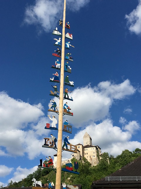 Free Maypole Kipfenberg photo and picture
