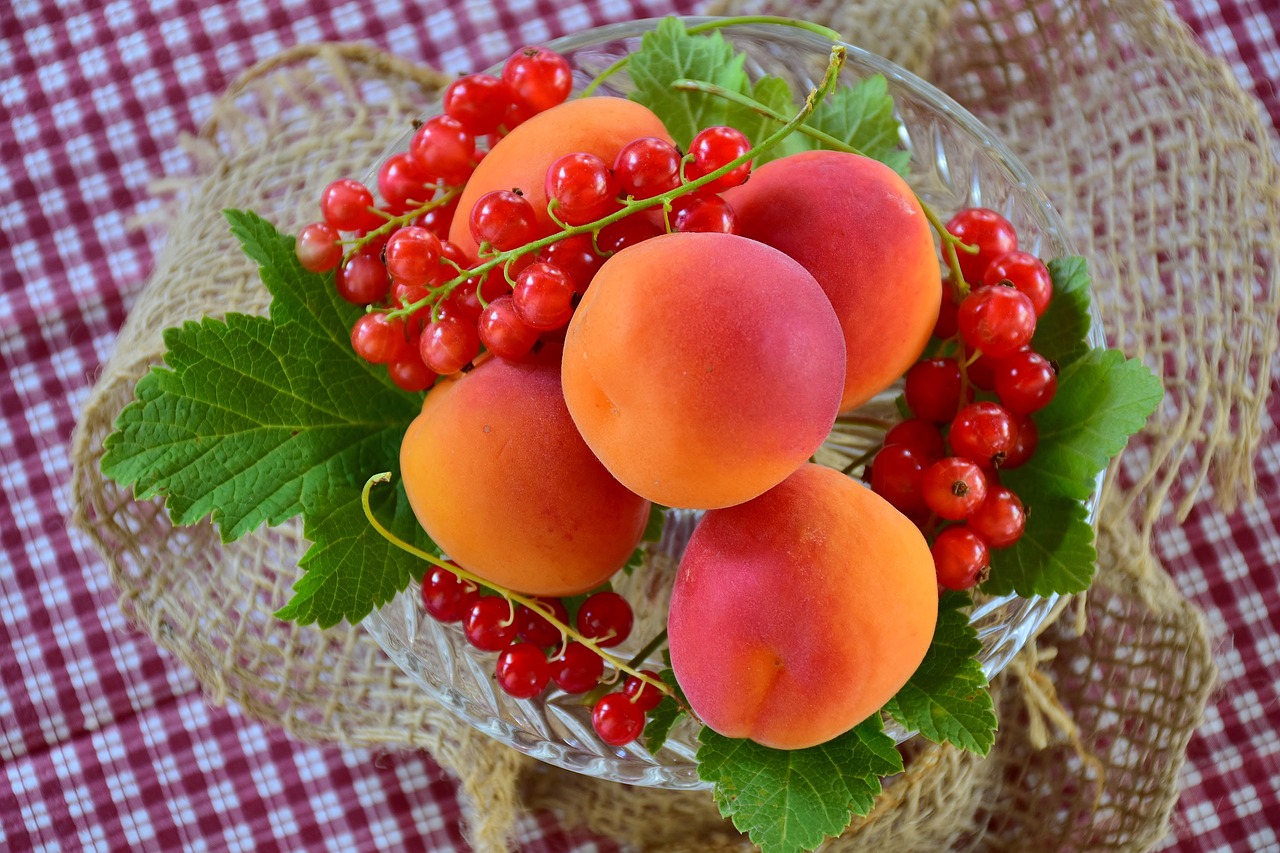 Apricots - free online jigsaw puzzle photo