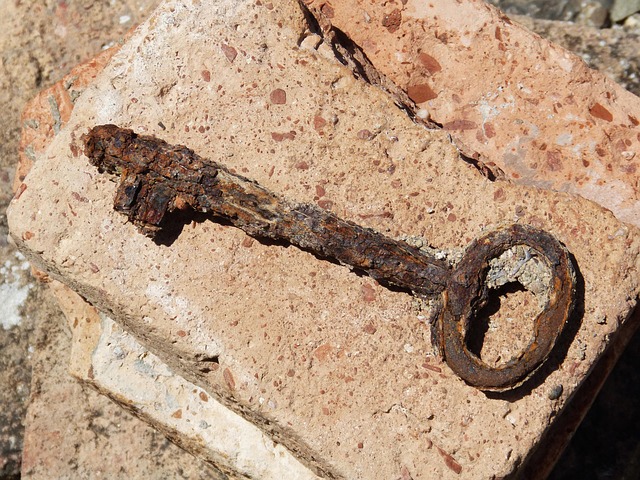Free Key Rusty photo and picture