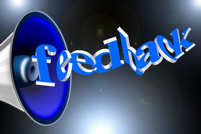 Free feedback exchange of ideas debate illustration