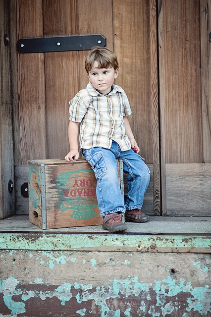 Free Boy Sitting photo and picture