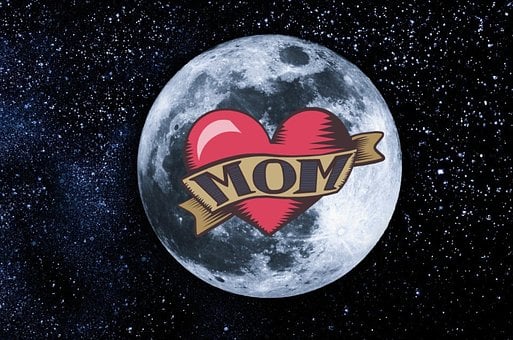 Corazón, Luna, Madre