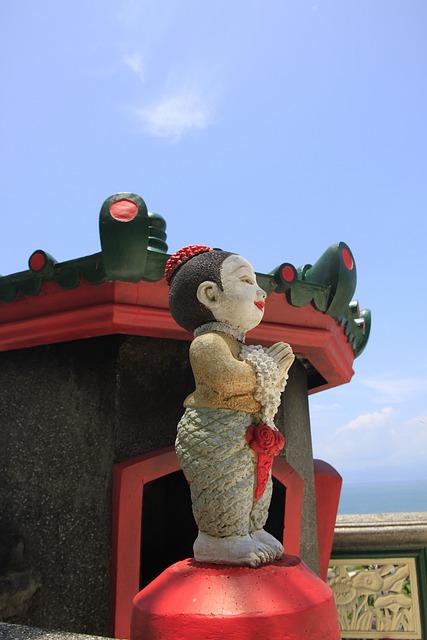 Free Young Girl Temple photo and picture