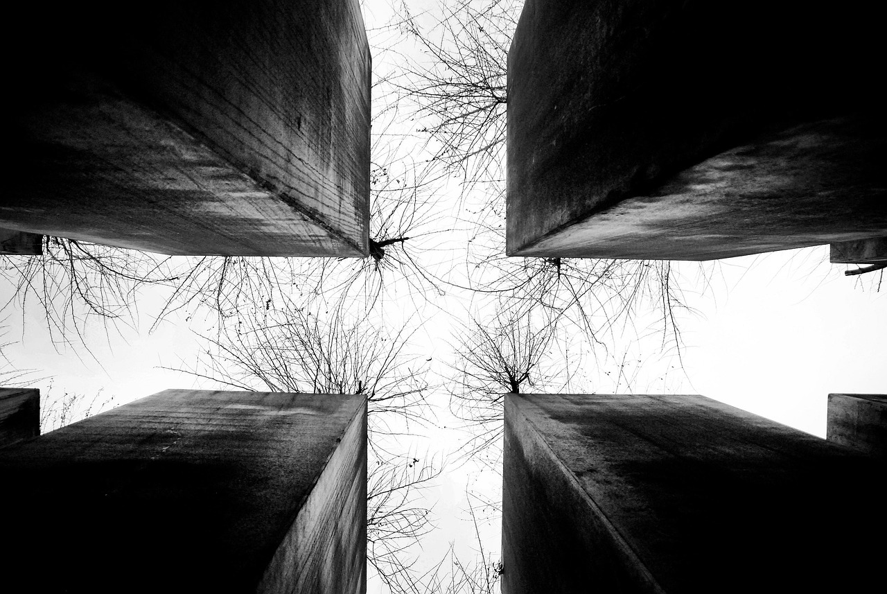 400+ Free Holocaust &amp; Holocaust Memorial Images - Pixabay