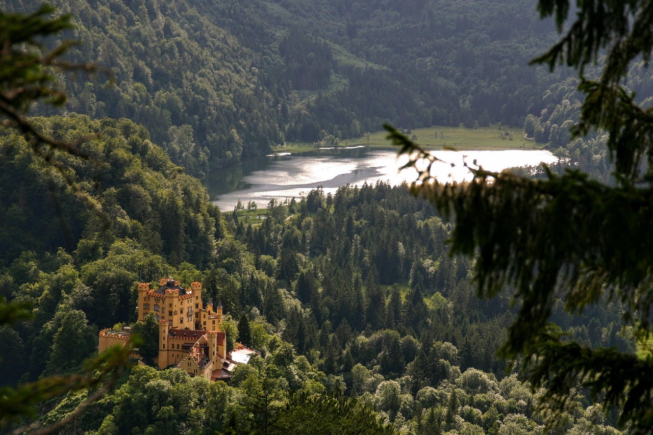 Hohenschwangau - free online jigsaw puzzle photo