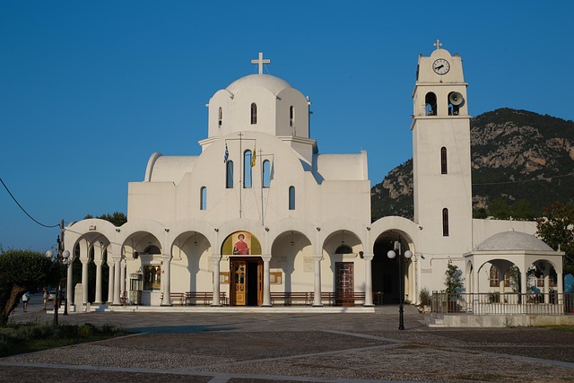 La Iglesia, Kamena Vourla, Lugar