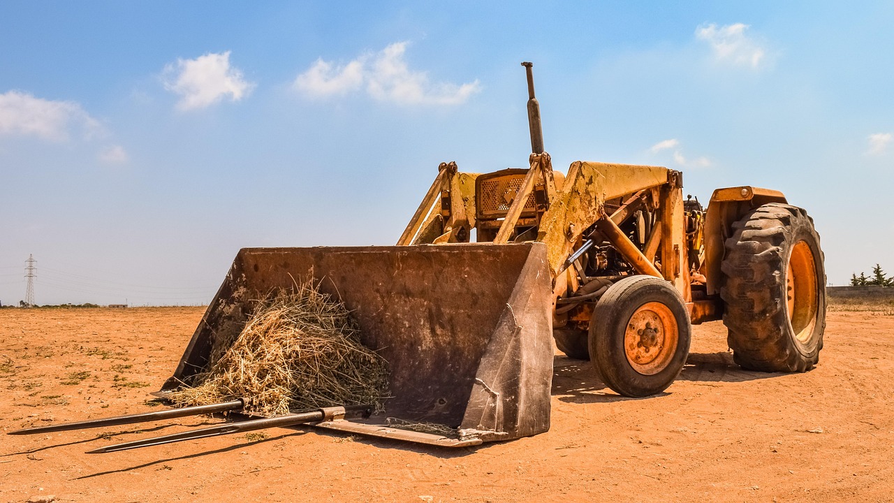 Tractor - free online jigsaw puzzle photo