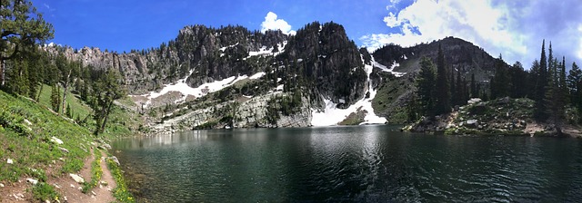 Free Lake Mountain photo and picture