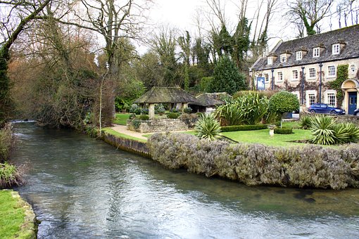 Free Cotswolds England photo and picture