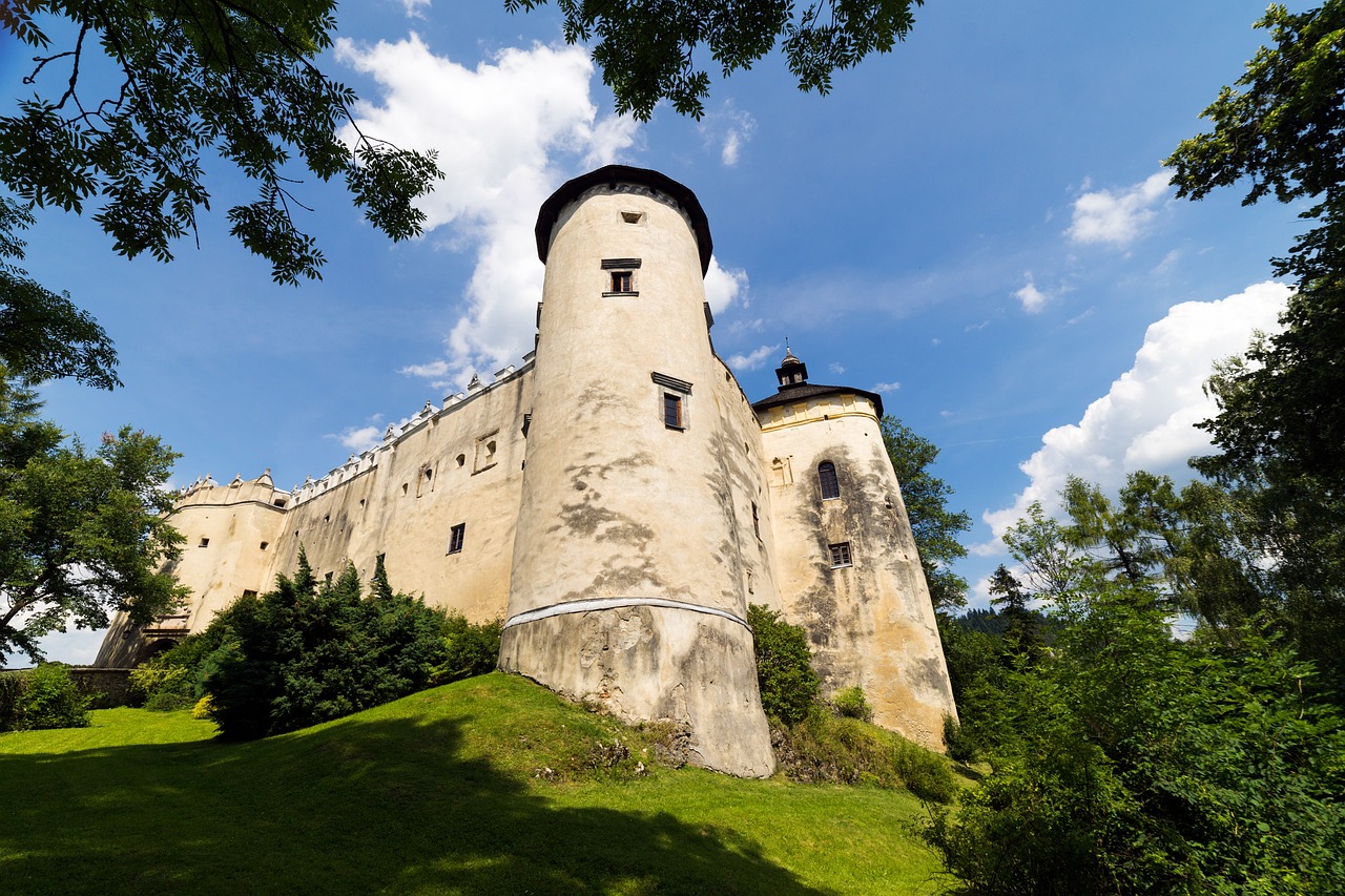 Castle - free online jigsaw puzzle photo