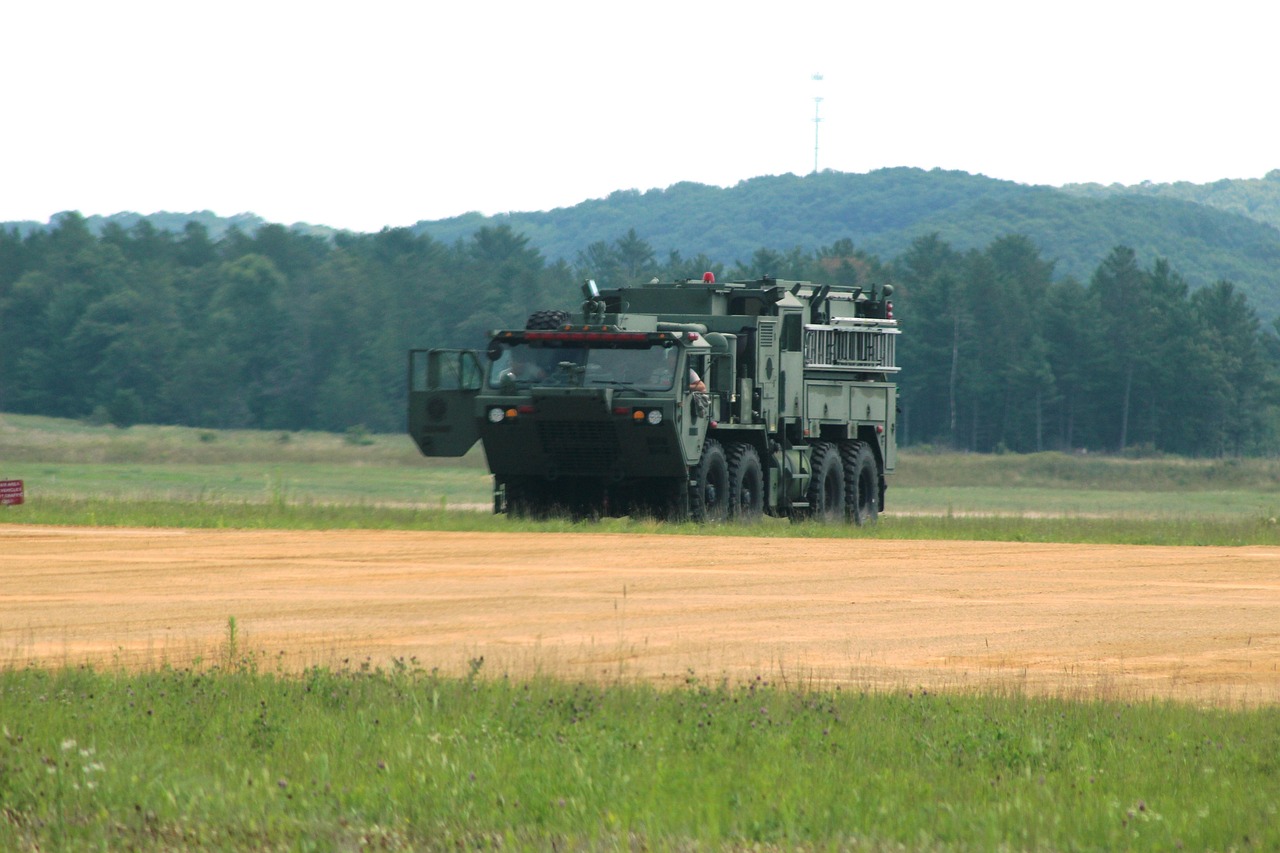 Oshkosh Truck - free online jigsaw puzzle photo