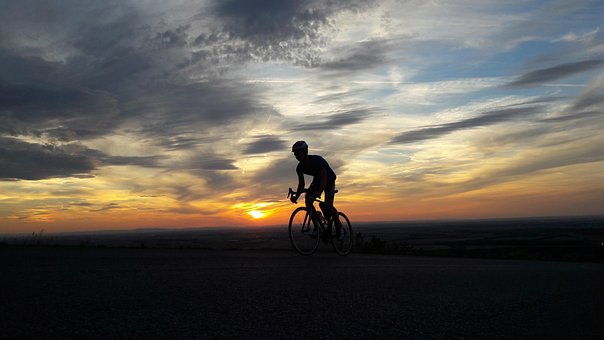 Solnedgang, En Cykel, Cykling, Bakke