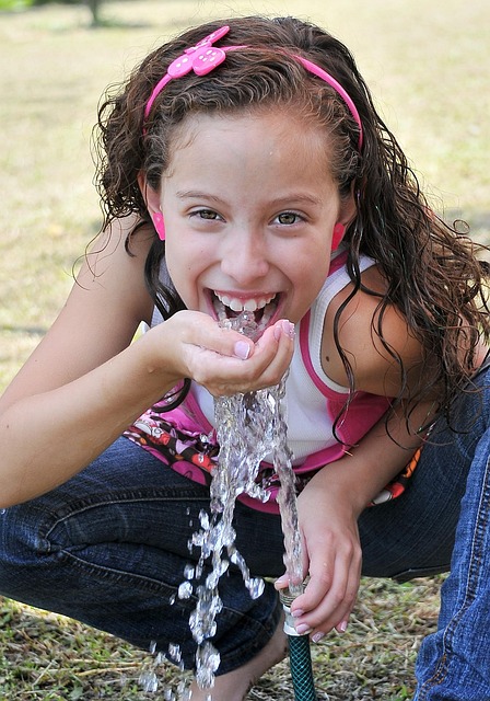 Free Little Girl Water photo and picture