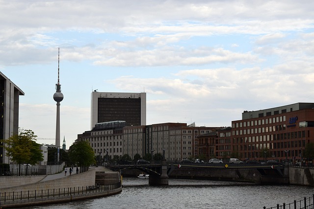 Free City River photo and picture
