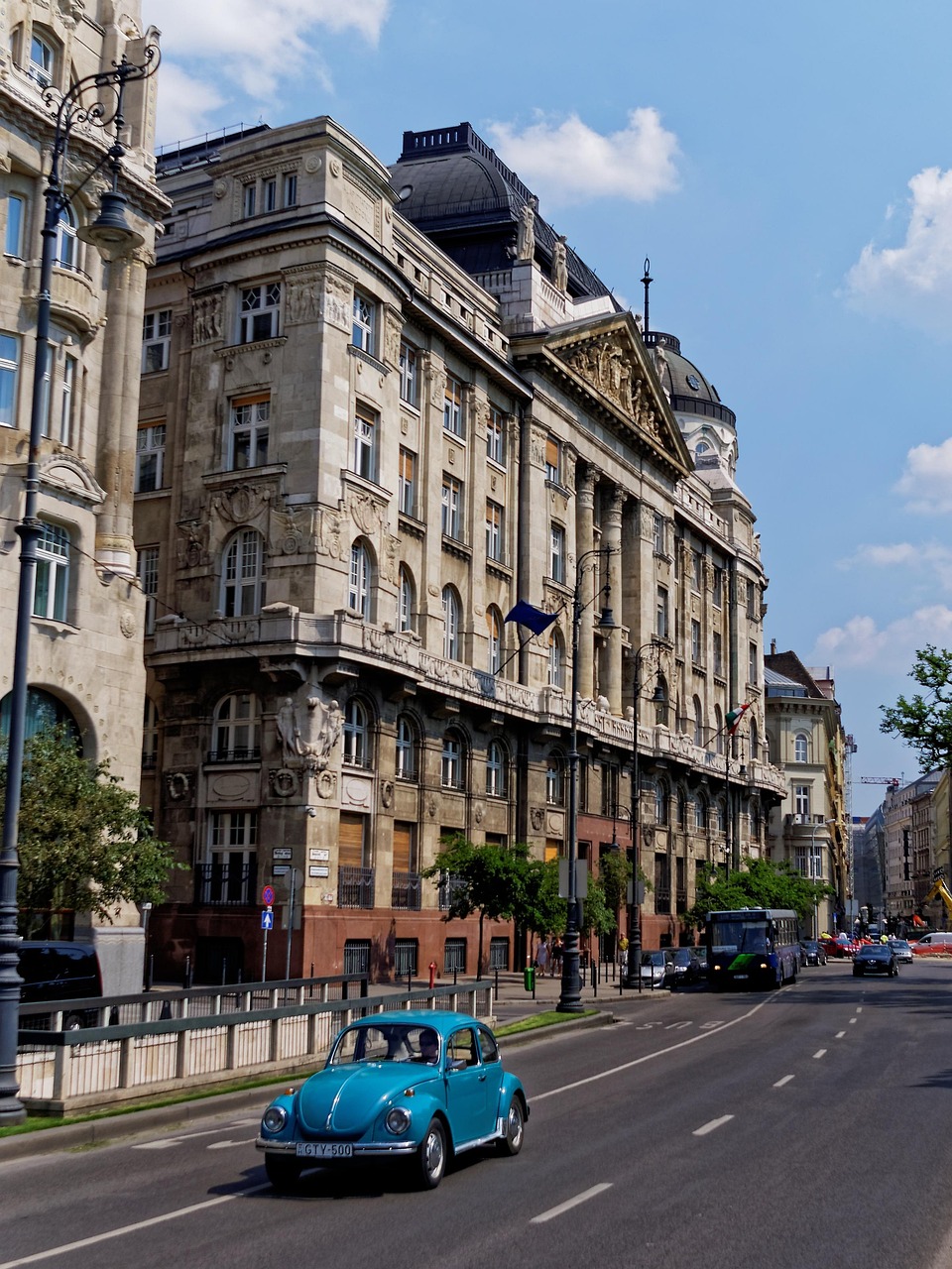 road-2579281_1280.jpg